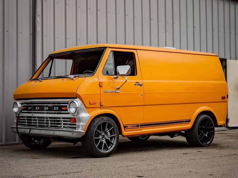 50-year-old Ford Ecoline turned into an electric car